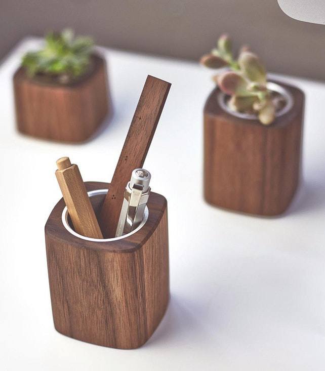 Decoration for table pen