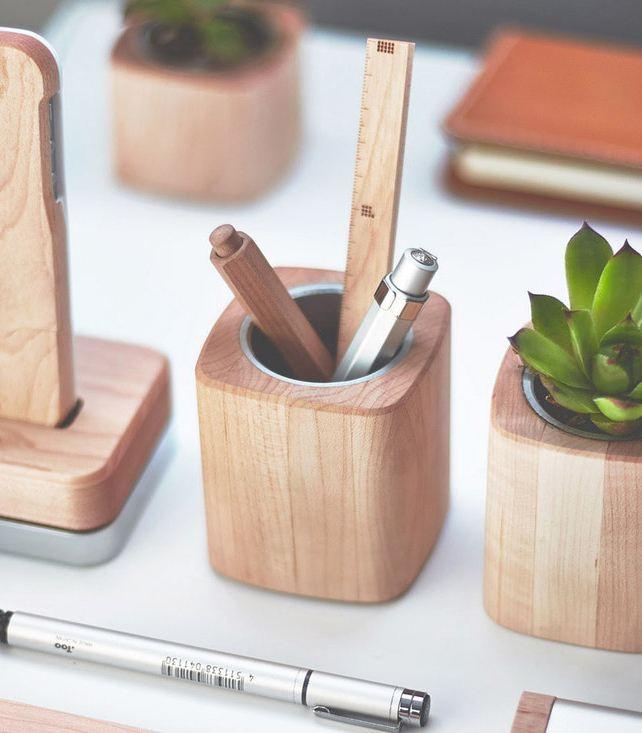 Decoration for table pen